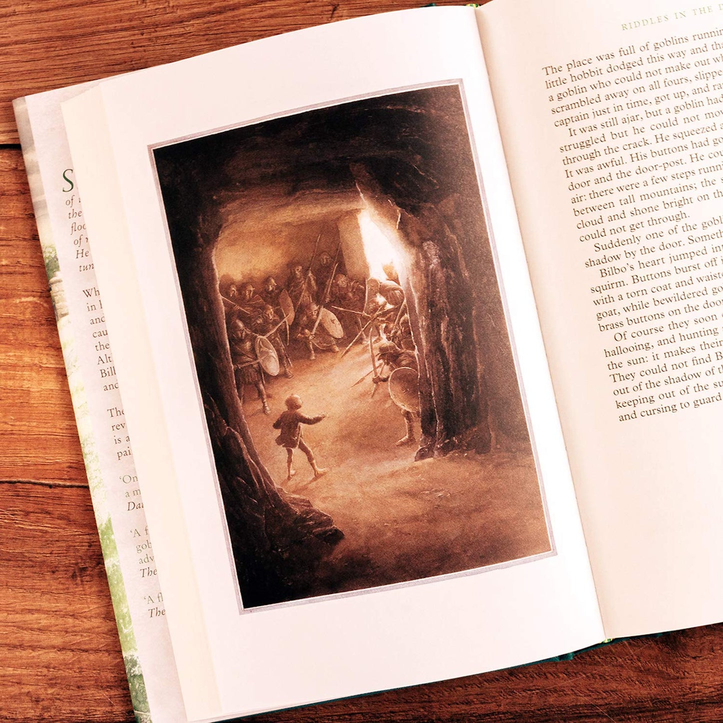 The Hobbit - J. R. R. Tolkien (HB) page 1