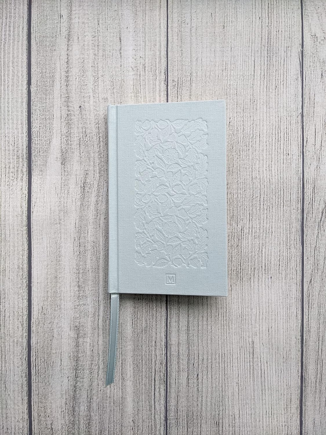 The Invisible Man - H. G. Wells cloth cover