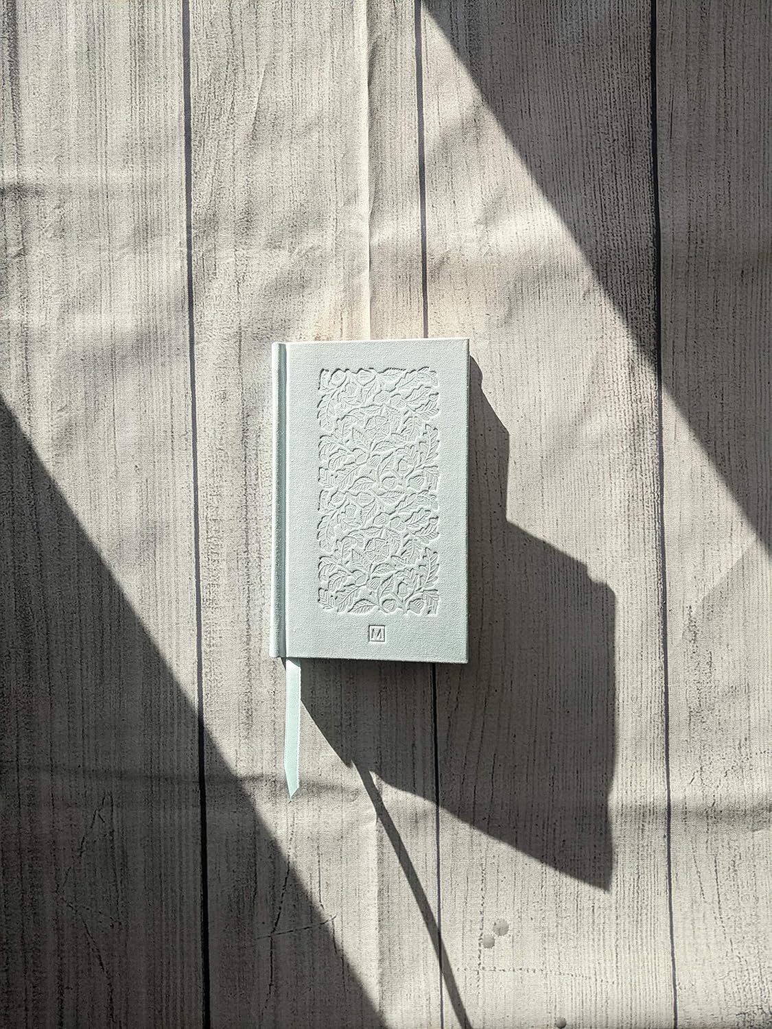 The Great Gatsby - F. Scott Fitzgerald cloth front cover